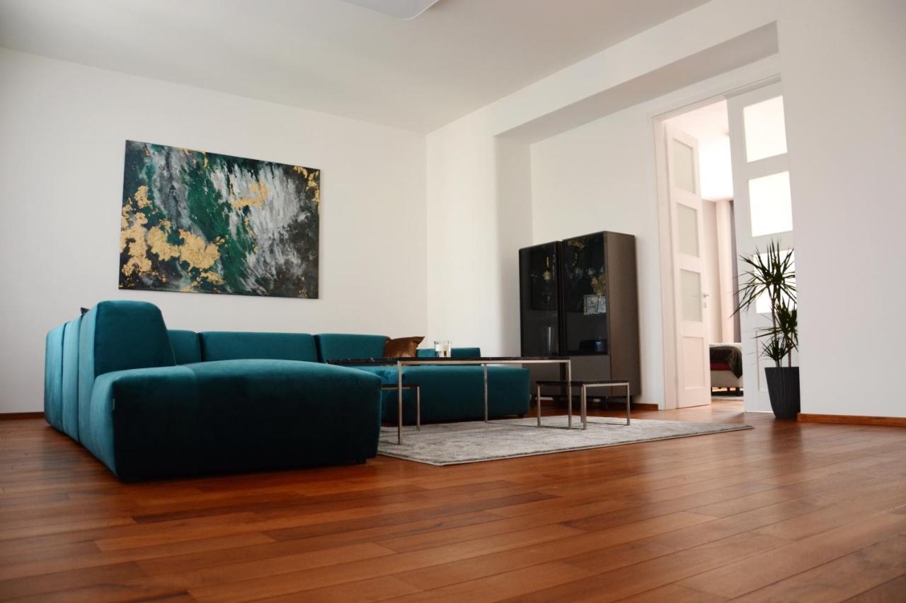 Premium Apartment Near Banska Bystrica Square With Two Big Bedrooms ภายนอก รูปภาพ