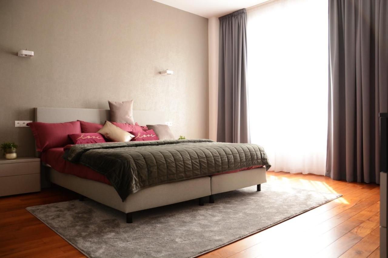 Premium Apartment Near Banska Bystrica Square With Two Big Bedrooms ภายนอก รูปภาพ