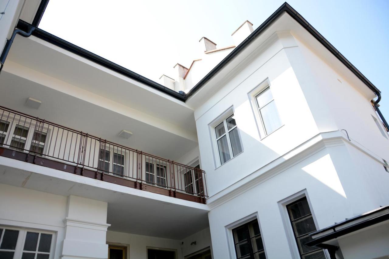 Premium Apartment Near Banska Bystrica Square With Two Big Bedrooms ภายนอก รูปภาพ